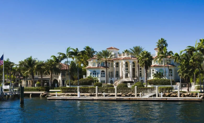 Where Does Messi Live